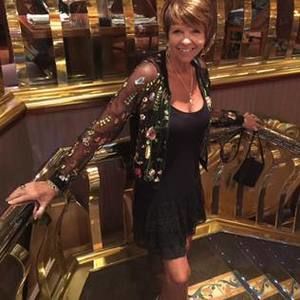 Meet your Posher, Christina